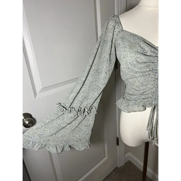 Altar'd State Sage Green Ruched Ruffle Long Sleeve Blouse Boho Cottagecore Med - Picture 2 of 6